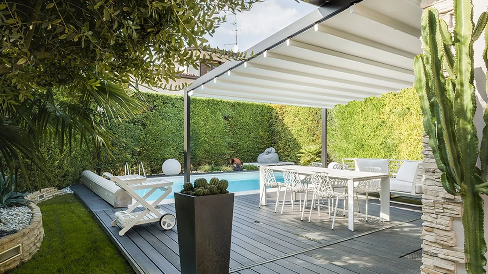 Pergola addossata inclinata Med Luce di Gibus