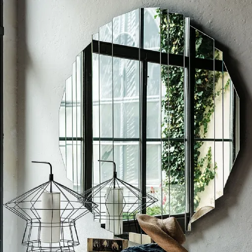Specchio da parete composto da listelli di cristallo specchiato accostati Stripes di Cattelan Italia