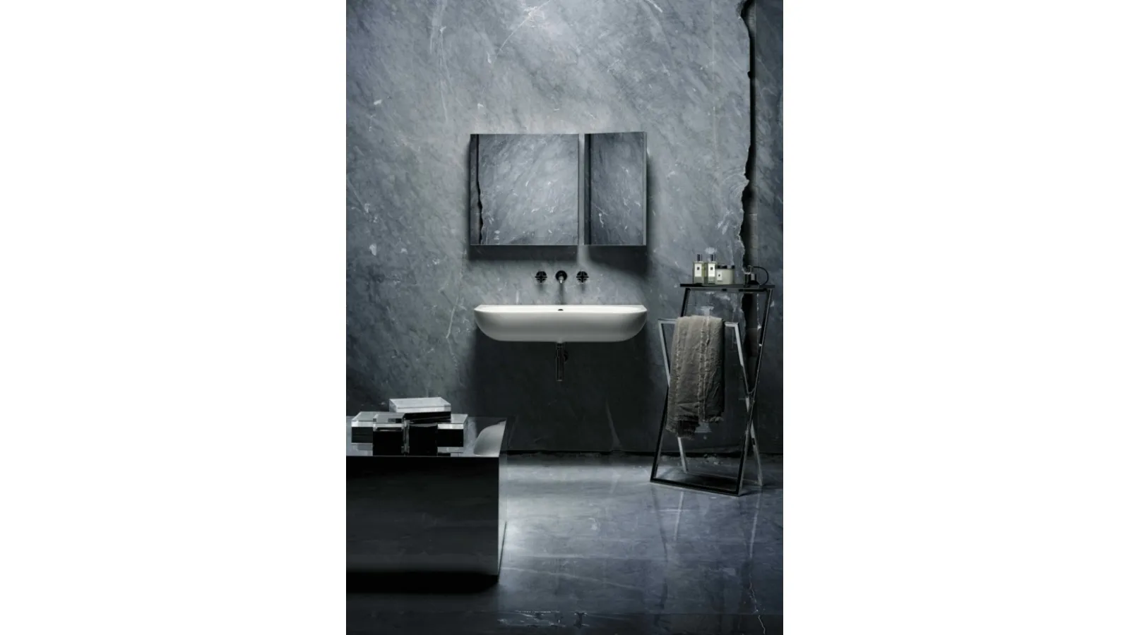 Lavabo sospeso Nuvola 01 di Azzurra Ceramica
