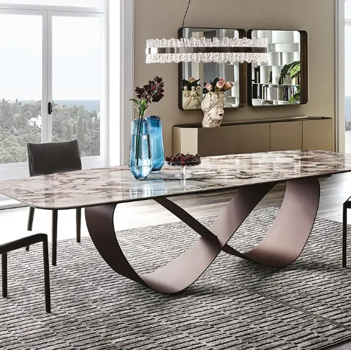 Tavolo con piano in ceramica effetto marmo Butterfly Keramik di Cattelan Italia