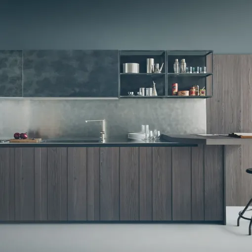 Cucina Design con penisola Fifty 03 in rovere e finitura Metal di Zampieri Cucine