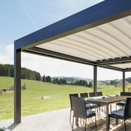 Pergola a 90 gradi con copertura impacchettabile Zenit di Gibus